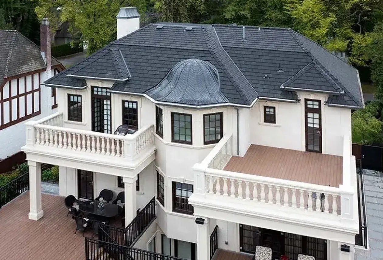 Large home with two balconies. 